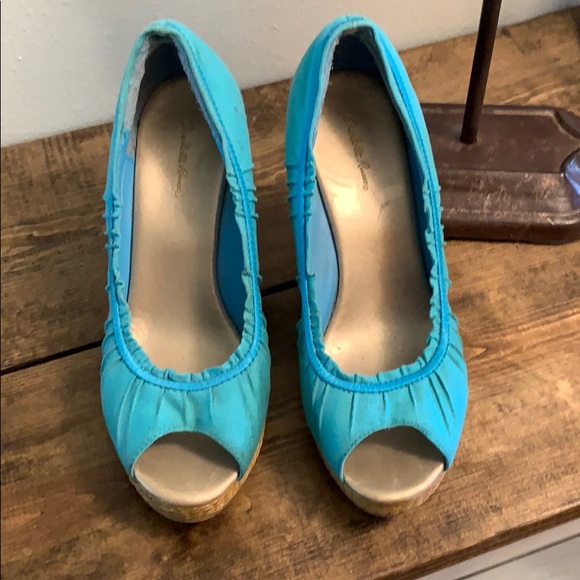 Charlotte Russe Wedge Heels - size 8 - Picture 2 of 7